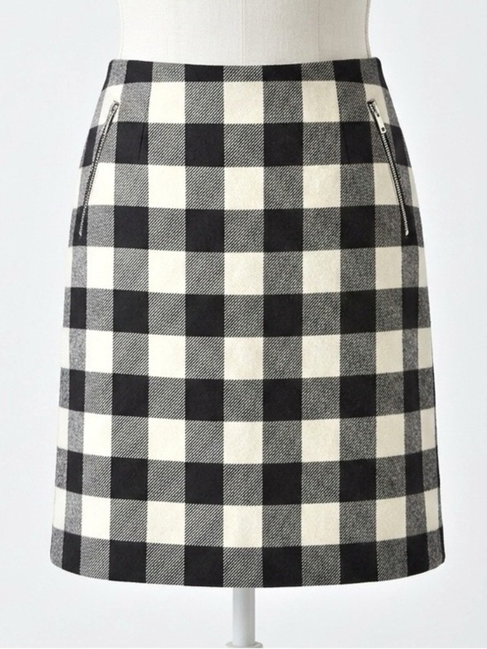 Talbots Wool Blend Black/ Ivory Buffalo Plaid Checked Skirt with Pockets Size 8